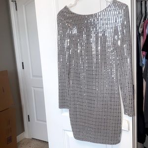 The perfect silver dress!